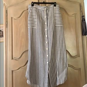 Tahari Women’s Long Linen Button up Skirt